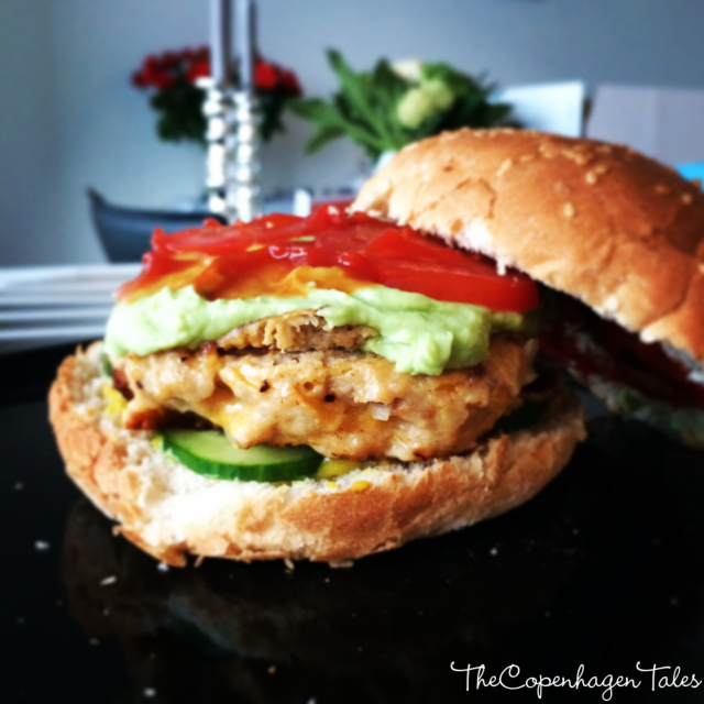Spicy chicken burger with avocado crema
